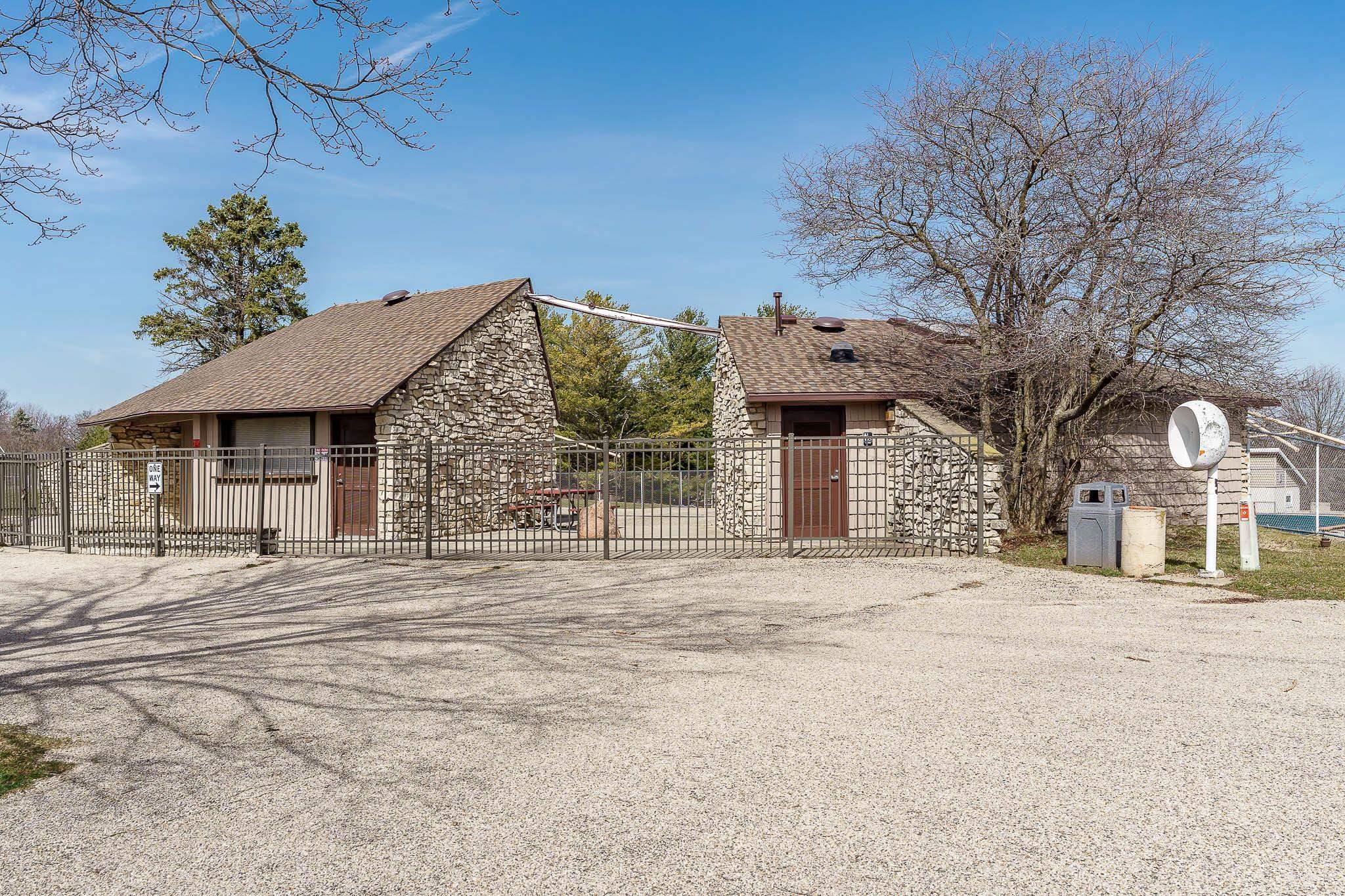 621 Lake Summerset Road Davis, IL 61019 - Photo 5 of 14