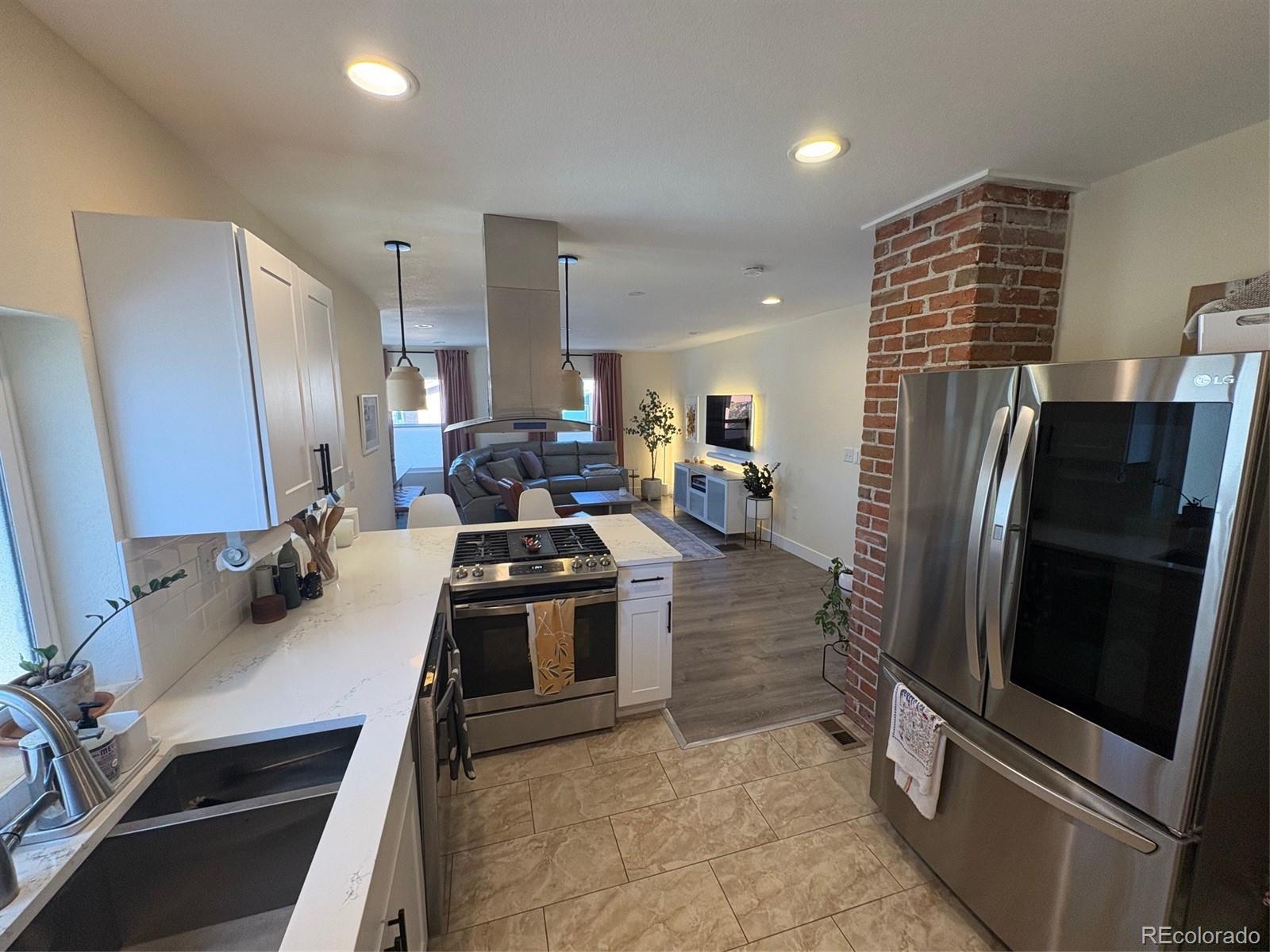 3360 Chase Street Wheat Ridge, CO 80212 - Photo 4 of 17