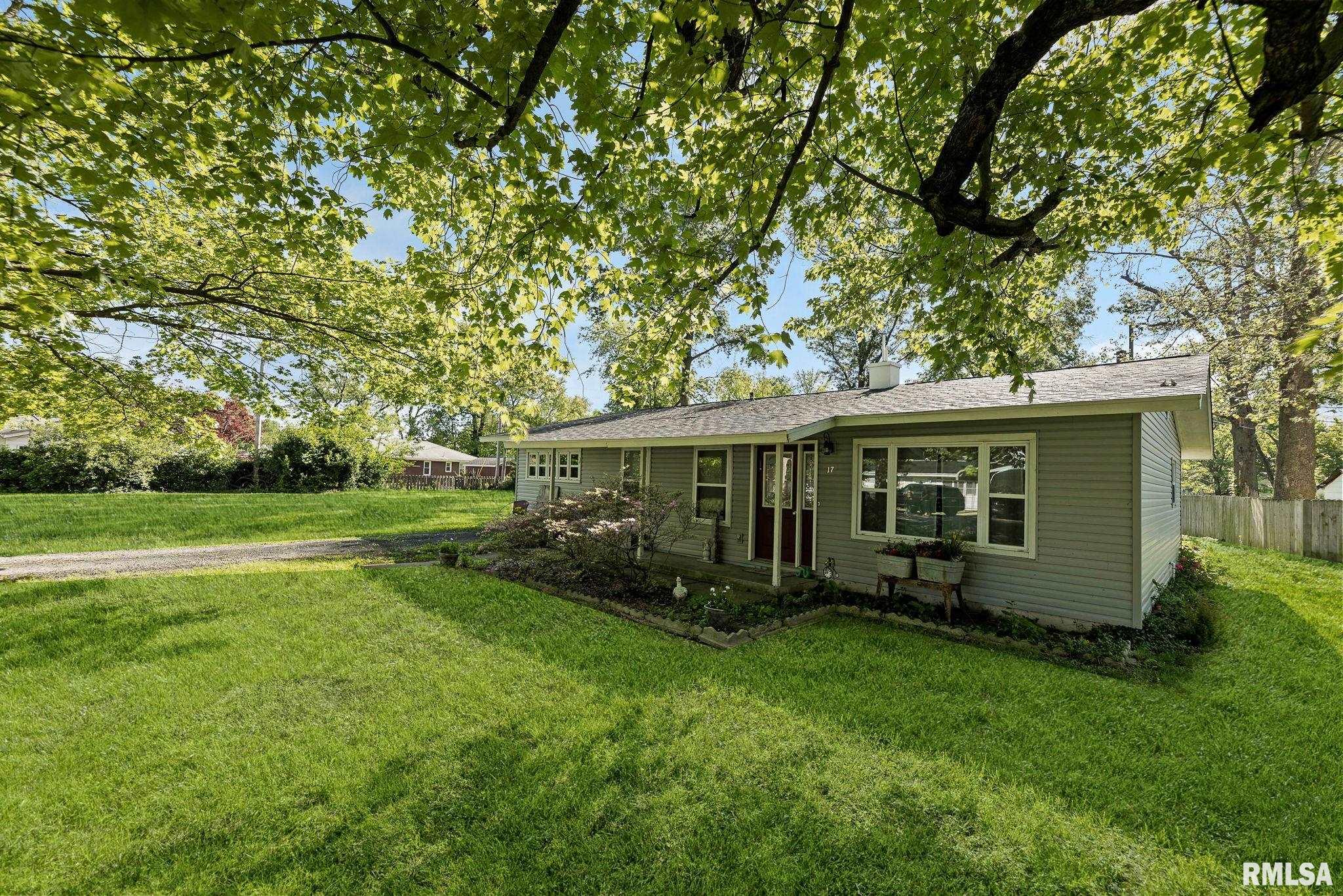 17 Roseclair Lane Centralia, IL 62801 - Photo 6 of 31