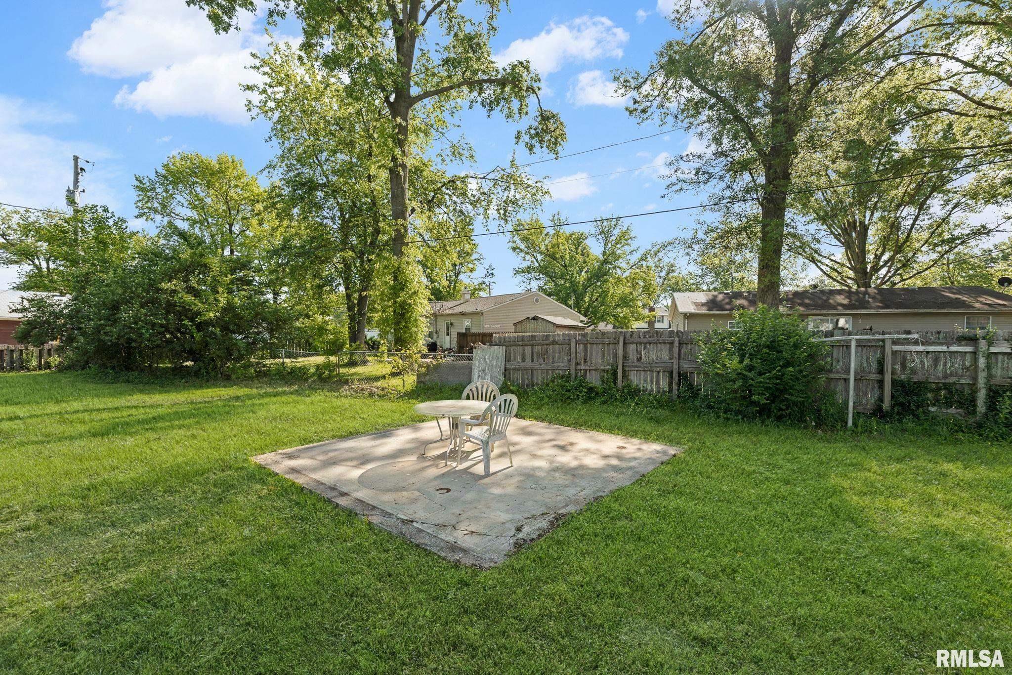 17 Roseclair Lane Centralia, IL 62801 - Photo 8 of 31