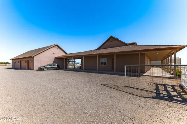 $1,000,000 | 26607 North Hayden Drive, Florence, AZ 85132