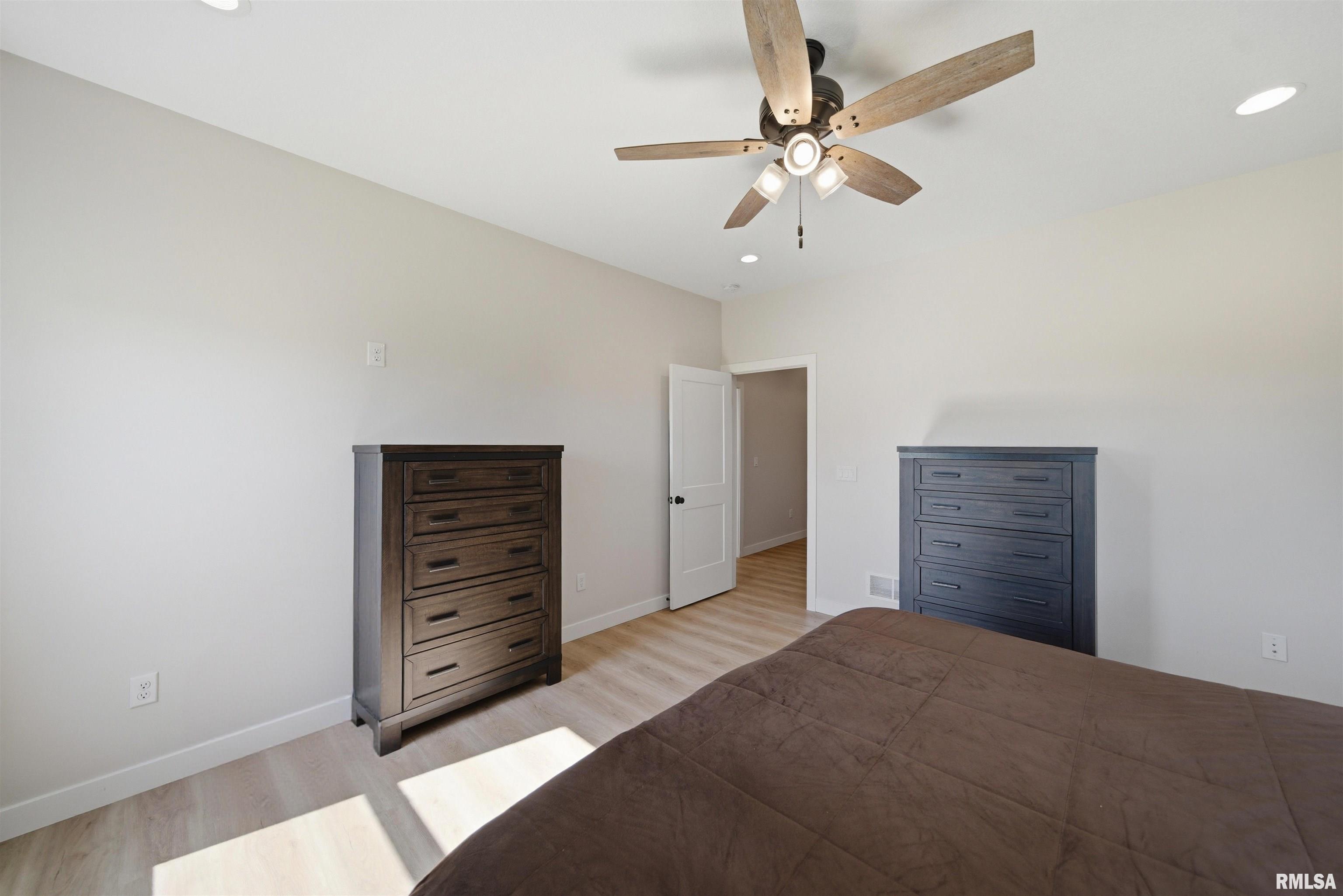 215 Cypress Point Washington, IL 61571 - Photo 21 of 39