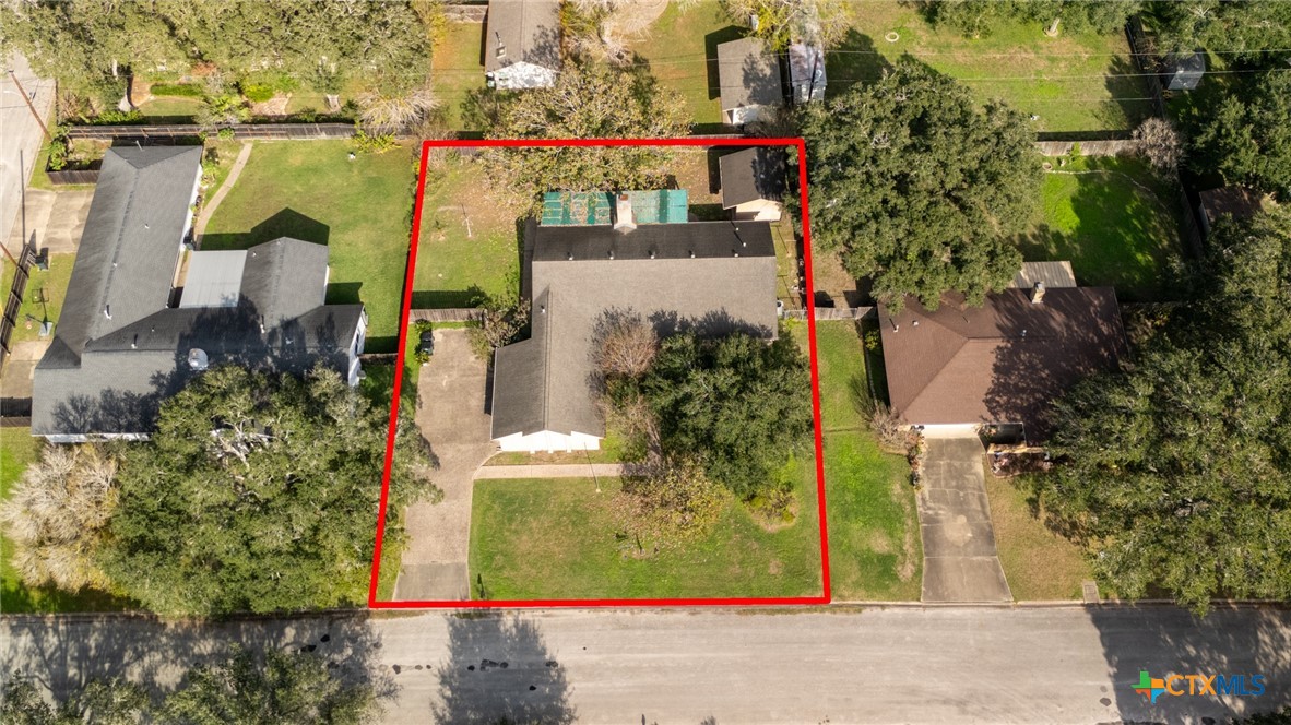 603 Suzanne Street Edna, TX 77957 - Photo 41 of 45 an aerial view of water house with a large tree