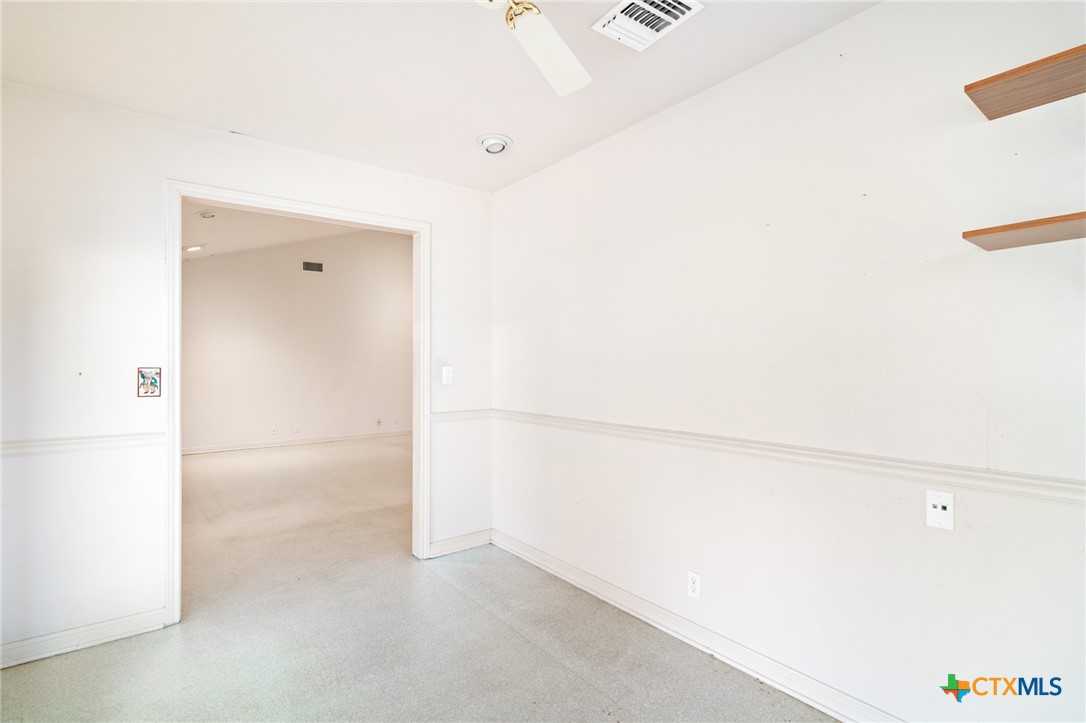 603 Suzanne Street Edna, TX 77957 - Photo 10 of 45 a view of small space