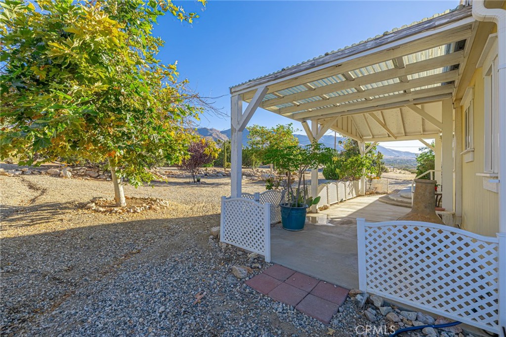 29520 Piani Road Pearblossom, CA 93553 - Photo 32 of 40 a patio view with patio