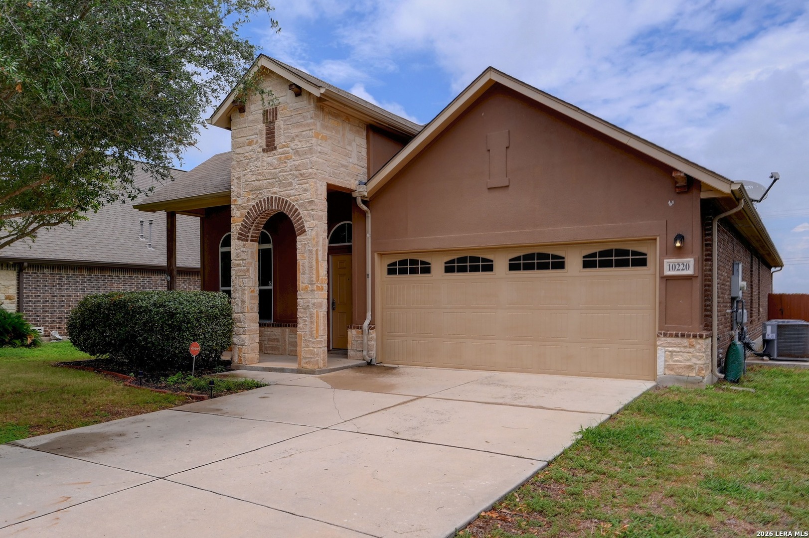 10220 Colonel Ridge Schertz, TX 78154 - Photo 2 of 33