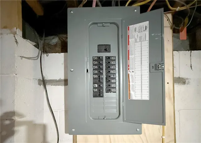 a view of walk in closet