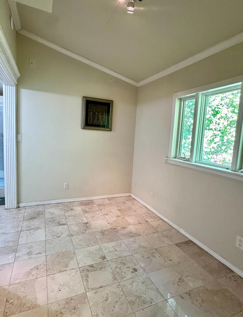 3038 Canyon Road Burlingame, CA 94010 - Photo 7 of 14