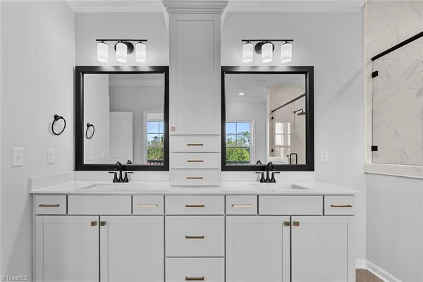 $635,000 | 5504 Penguin Drive, Summerfield, NC 27358