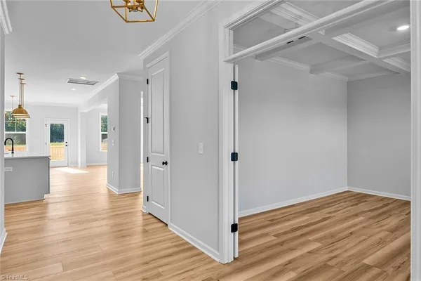 $635,000 | 5504 Penguin Drive, Summerfield, NC 27358