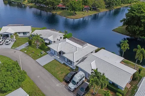 $365,000 | 5810 Northwest 81st Avenue, Tamarac, FL 33321
