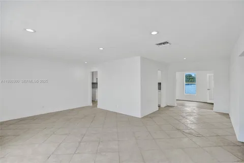 $365,000 | 5810 Northwest 81st Avenue, Tamarac, FL 33321