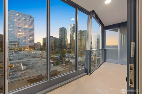 $1,535,000 | 188 Bellevue Way Northeast, Unit 1202, Bellevue, WA 98004