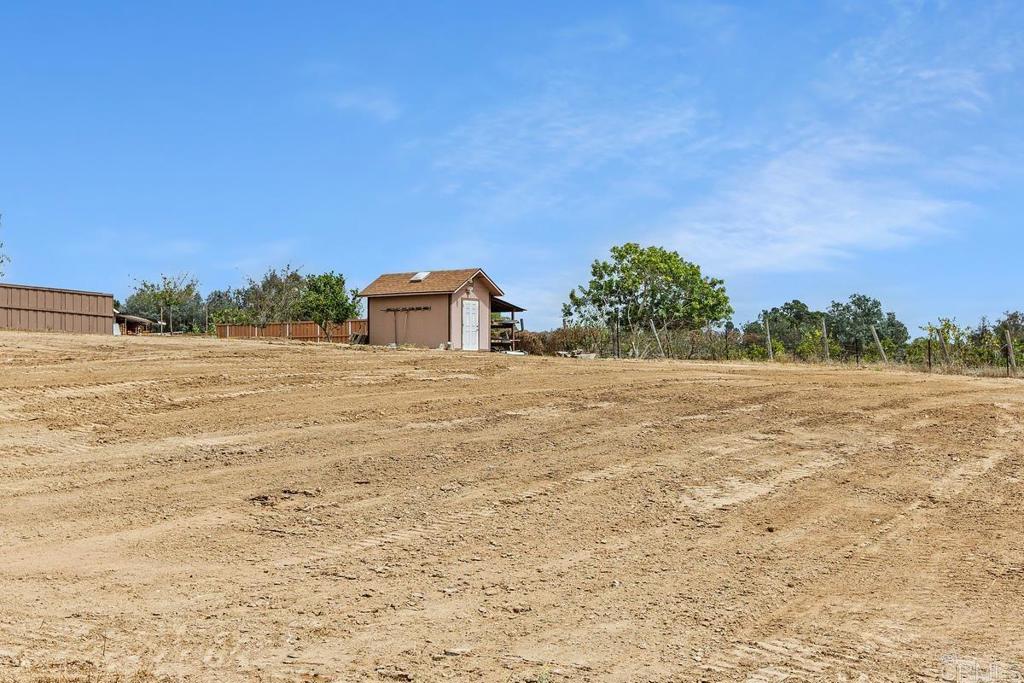 Sky Vista Way Fallbrook, CA 92028 - Photo 14 of 15