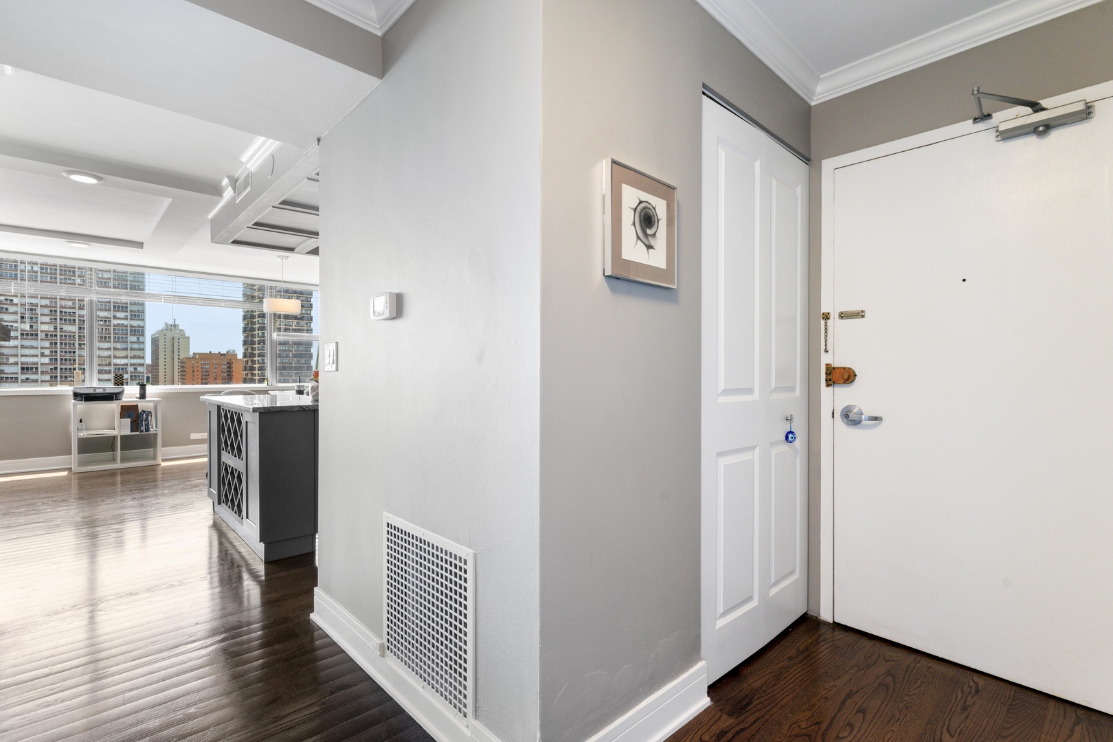 6301 North Sheridan Road, Unit 10G Chicago, IL 60660 - Photo 3 of 26