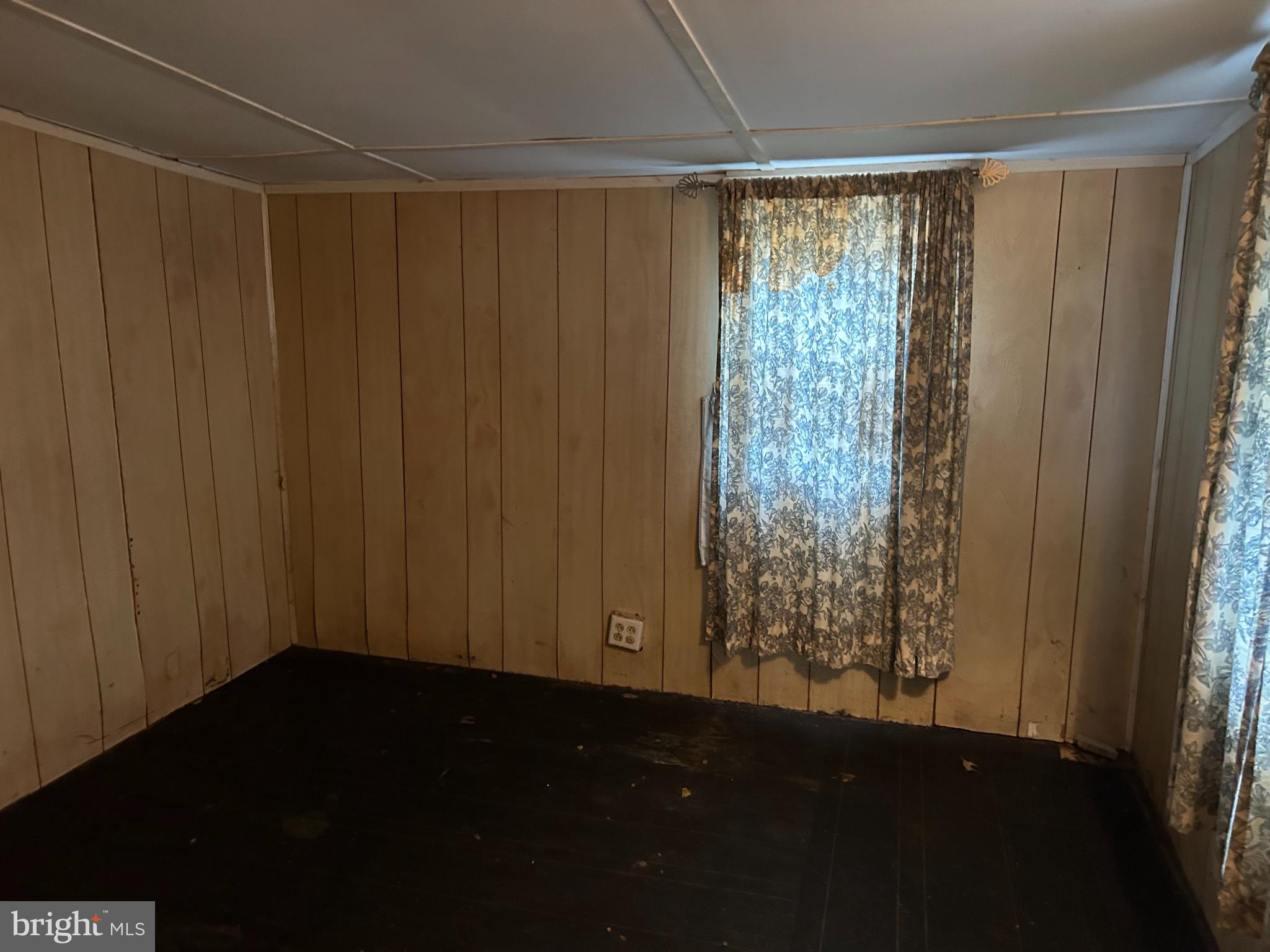 30 Pine Tree Trail Orrtanna, PA 17353 - Photo 10 of 12 a view of entryway with window and wooden floor