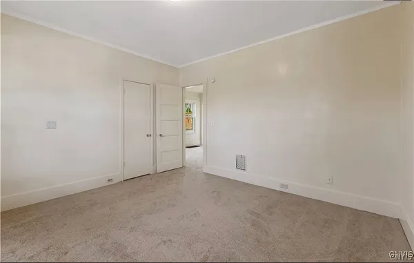 $1,700 | 1607 Burnet Avenue, Unit 1, Syracuse, NY 13206