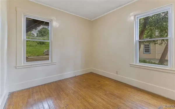 $1,700 | 1607 Burnet Avenue, Unit 1, Syracuse, NY 13206