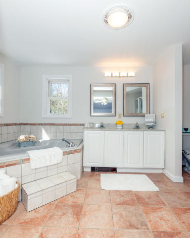 34 True Road Lincolnville, ME 04849 - Photo 13 of 21 Masater Bath