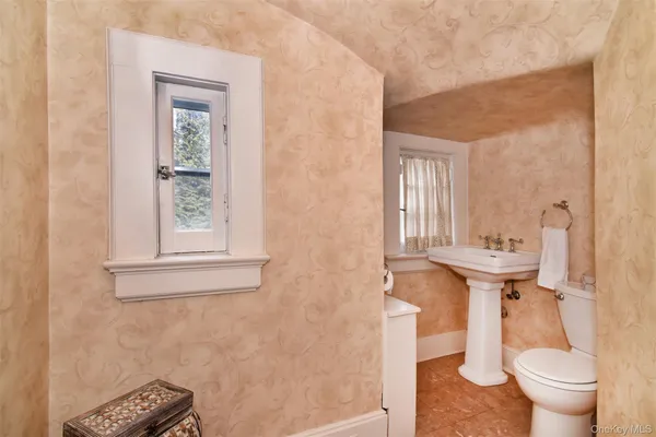 $2,199,000 | 4610 Boston Post Road, Pelham, NY 10803