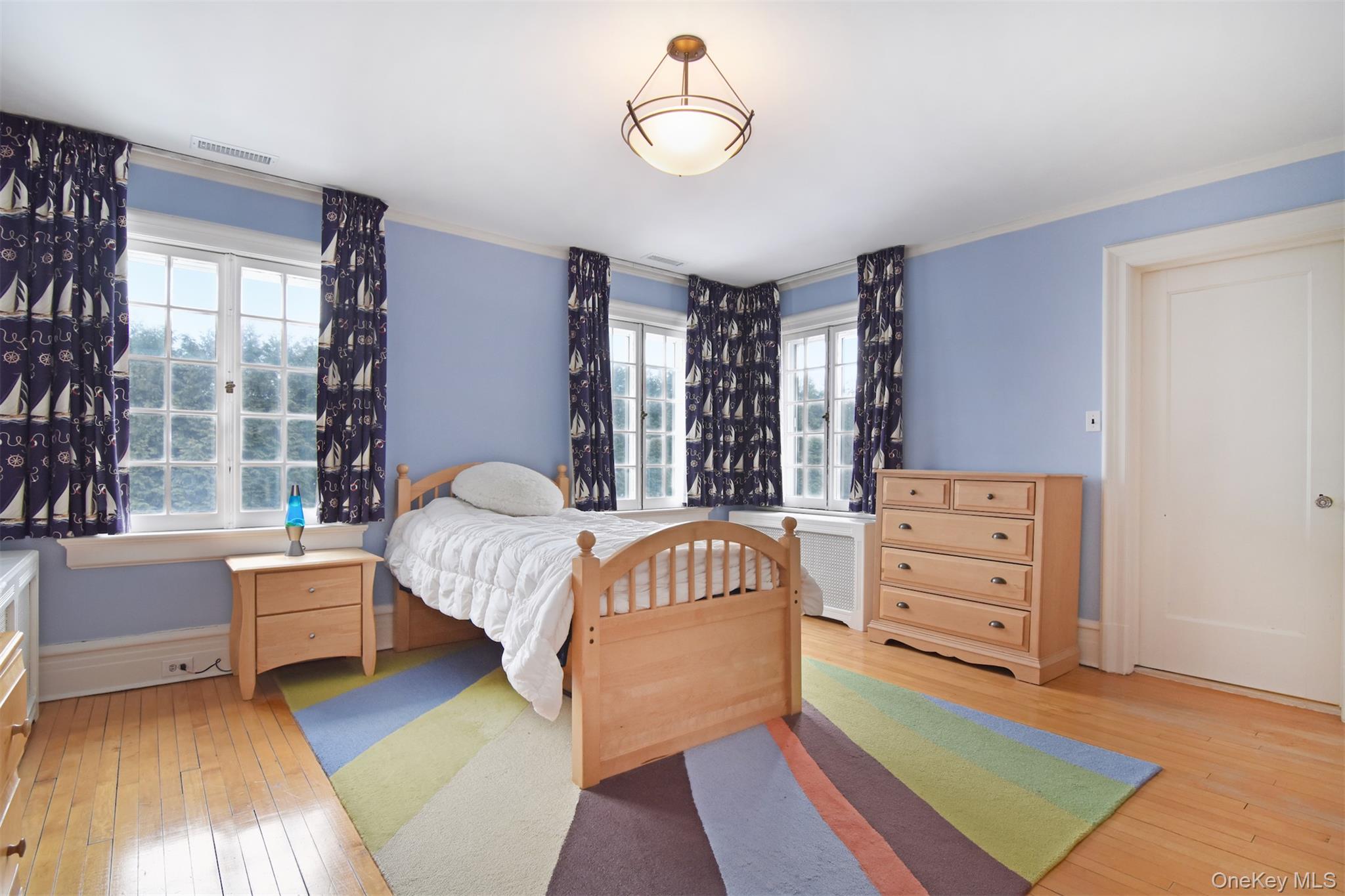 4610 Boston Post Road Pelham, NY 10803 - Photo 27 of 34