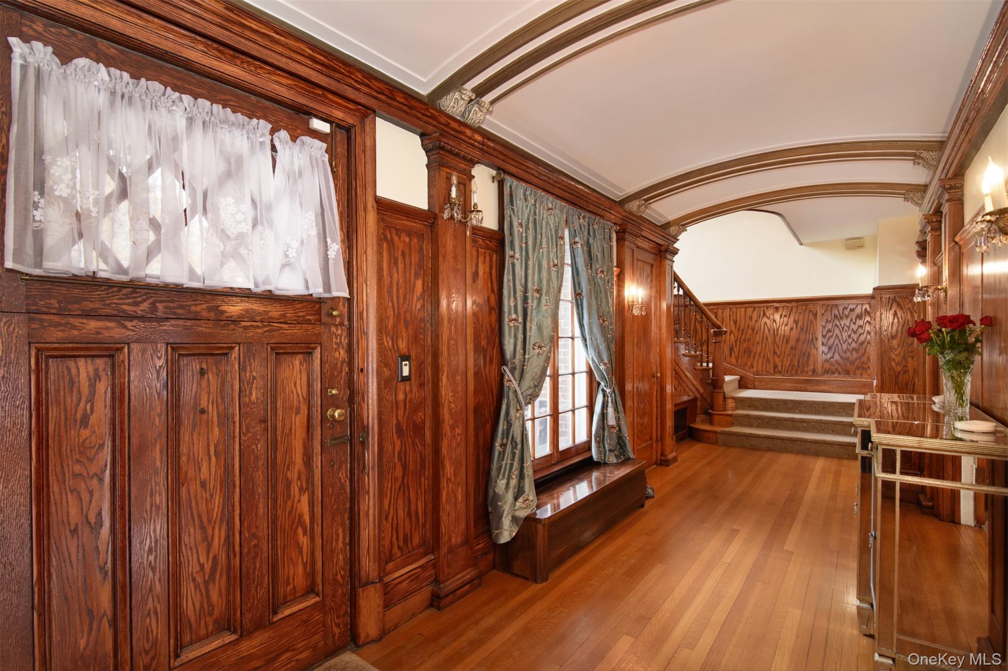 4610 Boston Post Road Pelham, NY 10803 - Photo 5 of 34