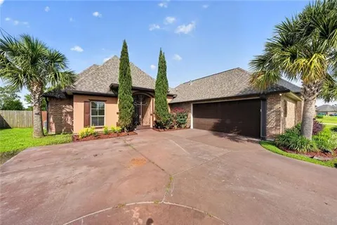 $368,500 | 41207 Colonial Drive, Sorrento, LA 70778