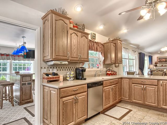 7841 Buttercup Road Weldon, IL 61882 - Photo 7 of 24 a kitchen with lots of counter top space