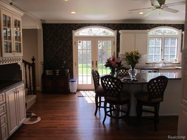 215 Cloverly Road Grosse Pointe, MI 48236 - Photo 8 of 24 IMG_2873.JPG