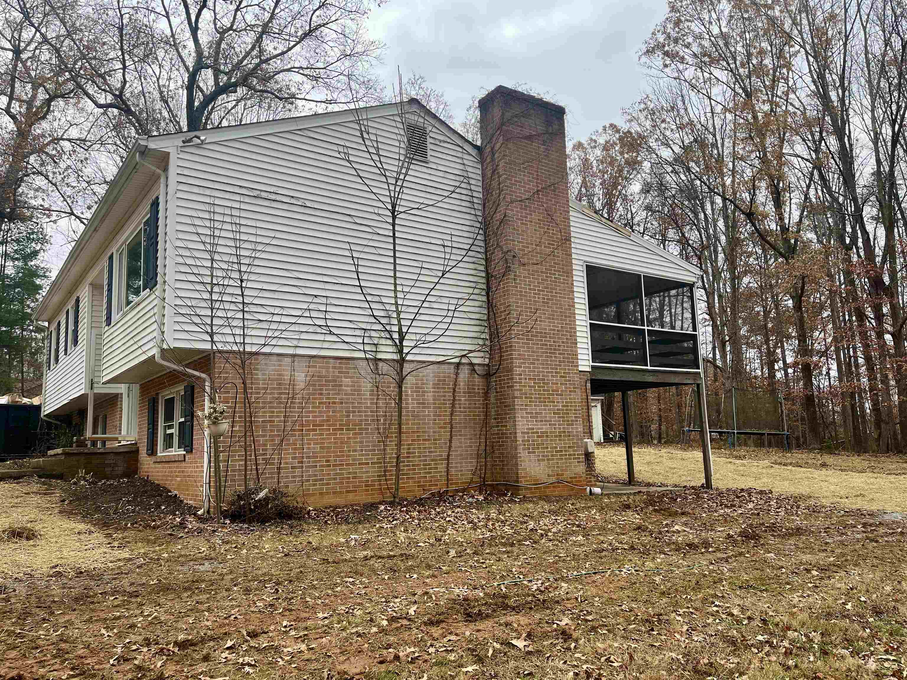 3672 Airport Acres Road Charlottesville, VA 22911 - Photo 3 of 49 a backyard of a house