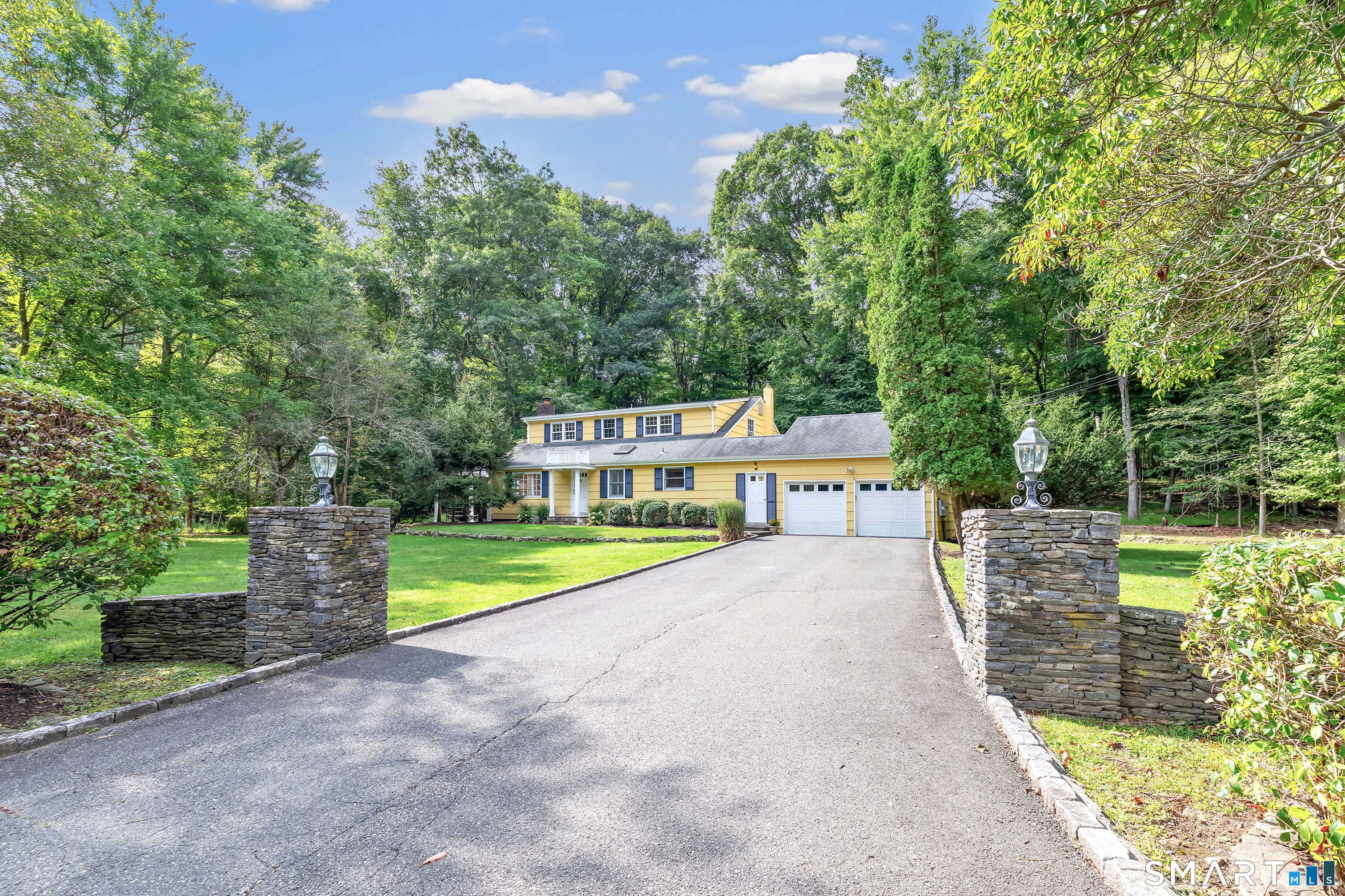 51 Stonebridge Road Wilton, CT 06897 - Photo 1 of 40 Gallery Image 1