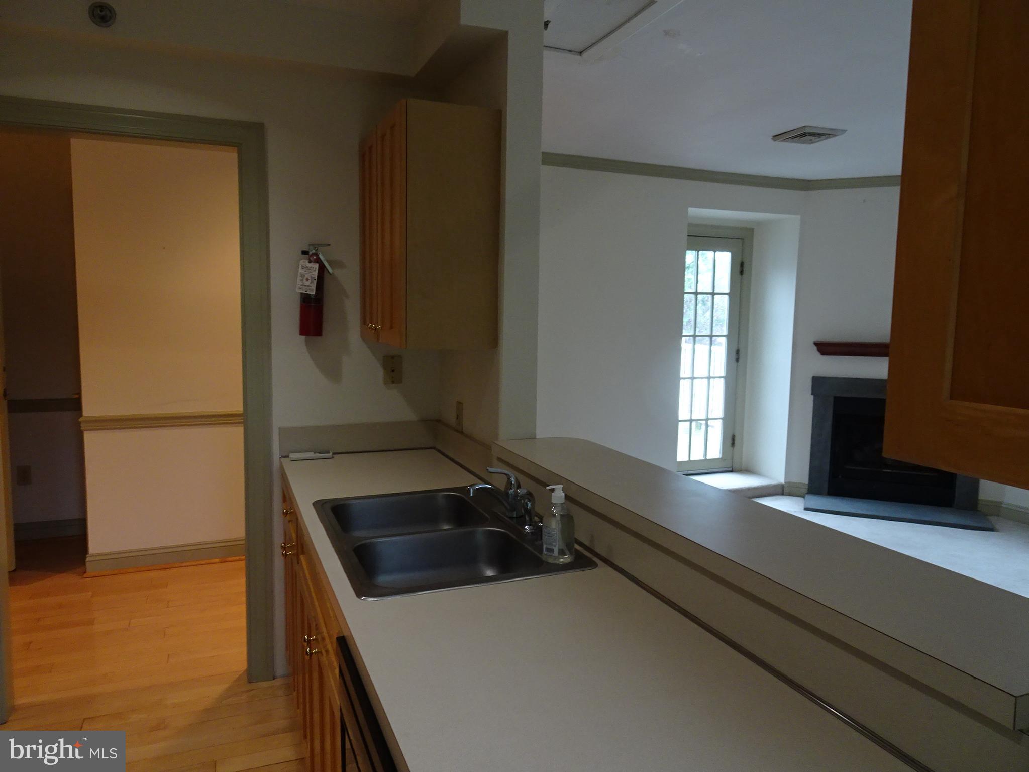 222 Delaware Street, Unit 1 New Castle, DE 19720 - Photo 8 of 18