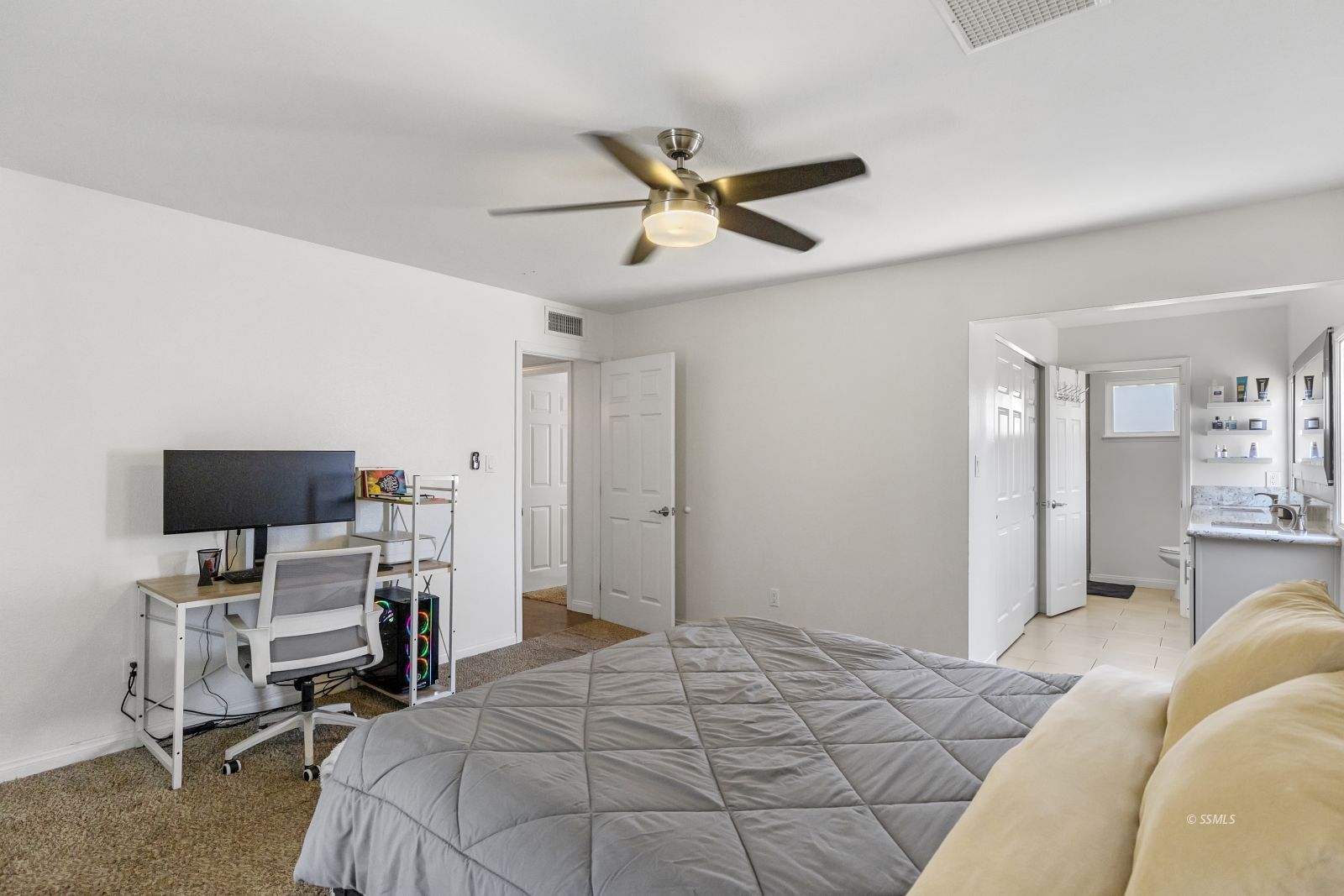 534 West Kevin Court Ridgecrest, CA 93555 - Photo 16 of 34