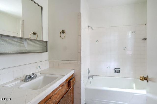 $1,300,000 | 888 South Pasadena Avenue, Pasadena, CA 91105