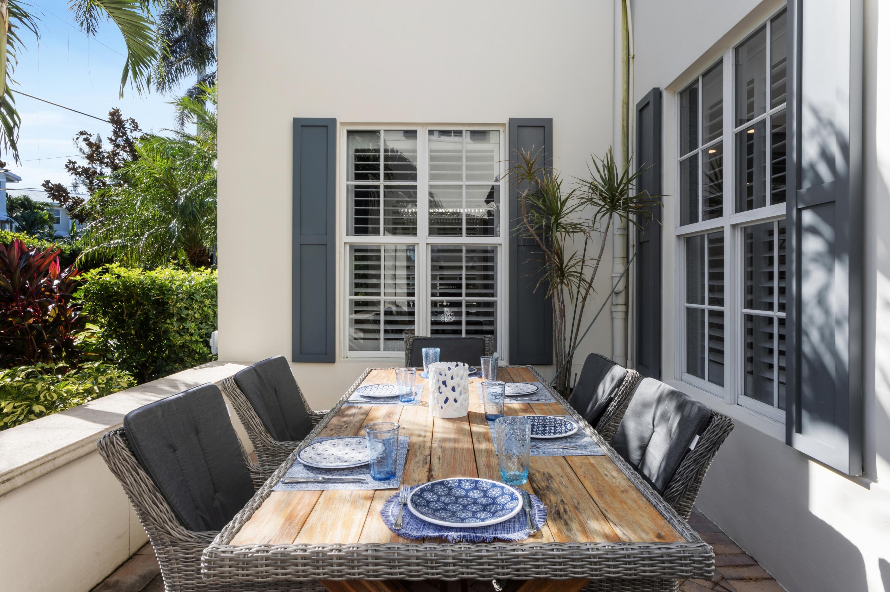 1028 Bay Street Delray Beach, FL 33483 - Photo 25 of 34 PATIO_DINING_DETAIL