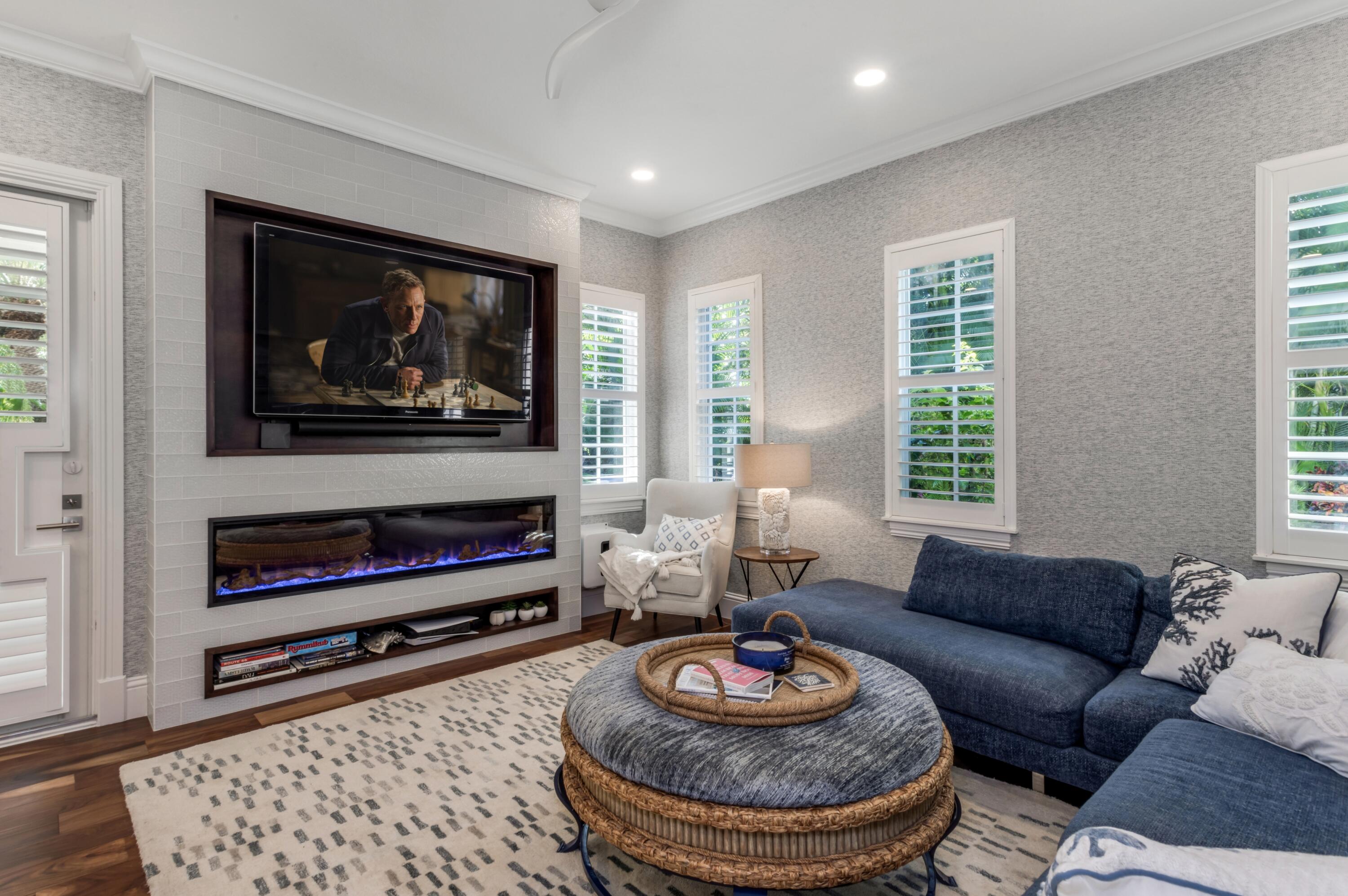 1028 Bay Street Delray Beach, FL 33483 - Photo 7 of 34 LIVING_TO_FIREPLACE_DETAIL
