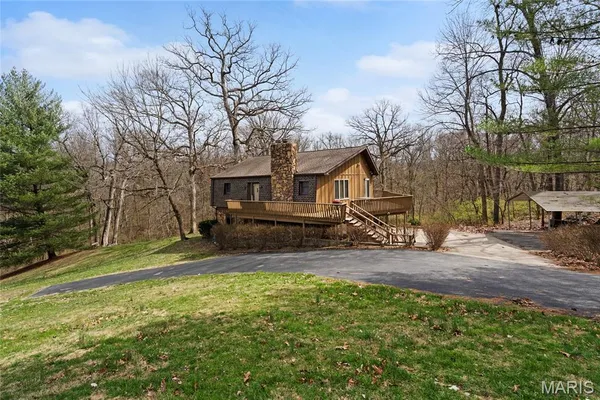 $225,000 | 24 Burcham Drive, Fairview Heights, IL 62208