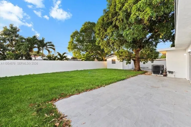 $6,000 | 19320 Northwest 37th Avenue, Miami Gardens, FL 33056