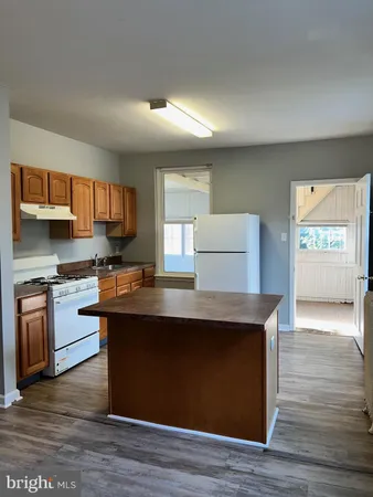 $1,845 | 129 West Miner Street, Unit 4, West Chester, PA 19382