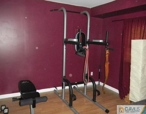 23 Brian Road Edison, NJ 08817 - Photo 9 of 14 Gallery Image 9