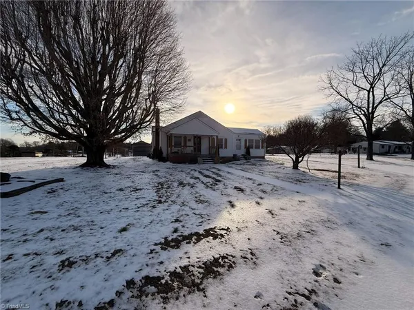 $525,000 | 6600 Windsor Road, Hamptonville, NC 27020
