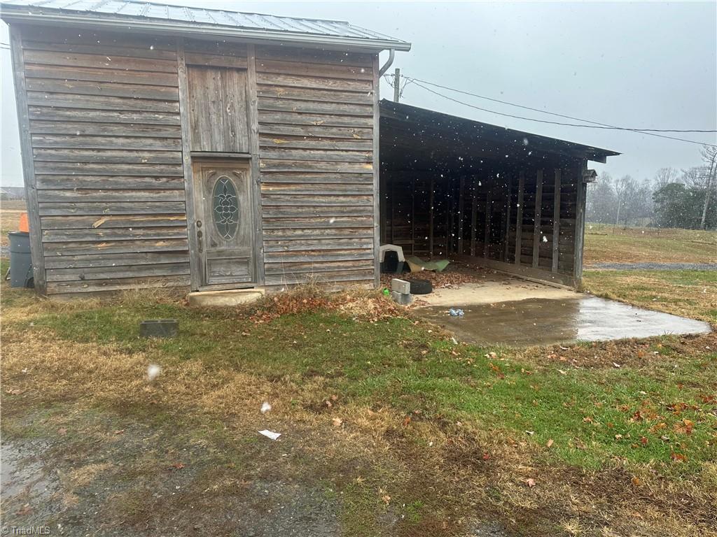 6600 Windsor Road Hamptonville, NC 27020 - Photo 11 of 17