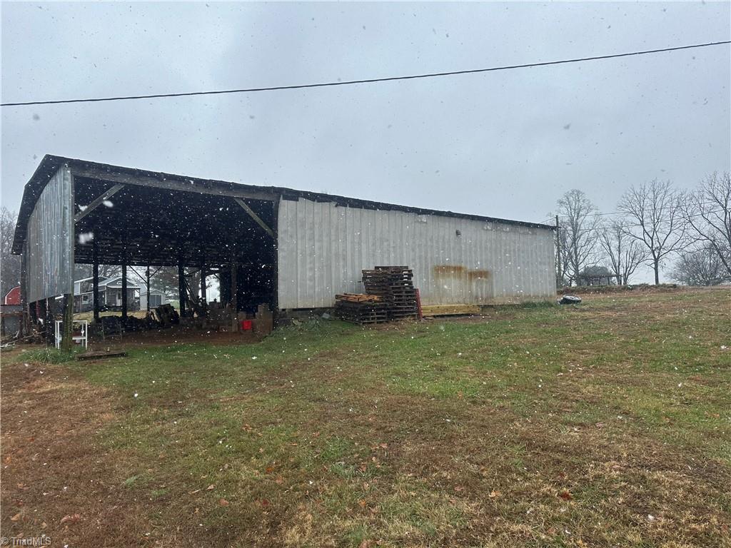 6600 Windsor Road Hamptonville, NC 27020 - Photo 12 of 17