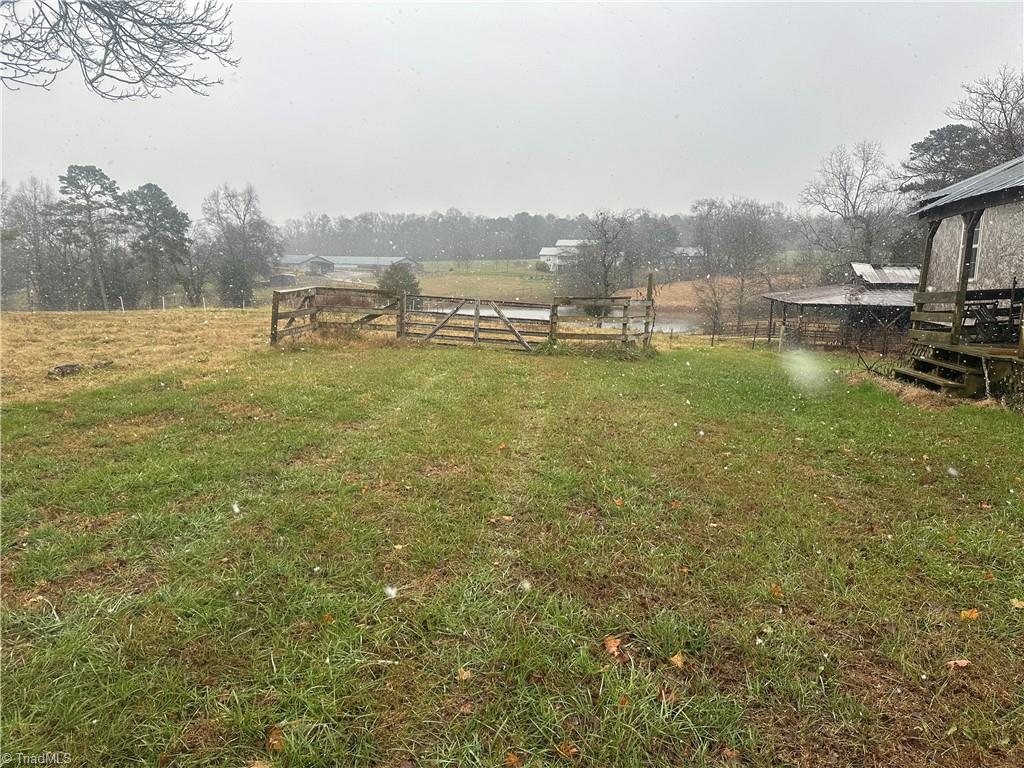 6600 Windsor Road Hamptonville, NC 27020 - Photo 15 of 17