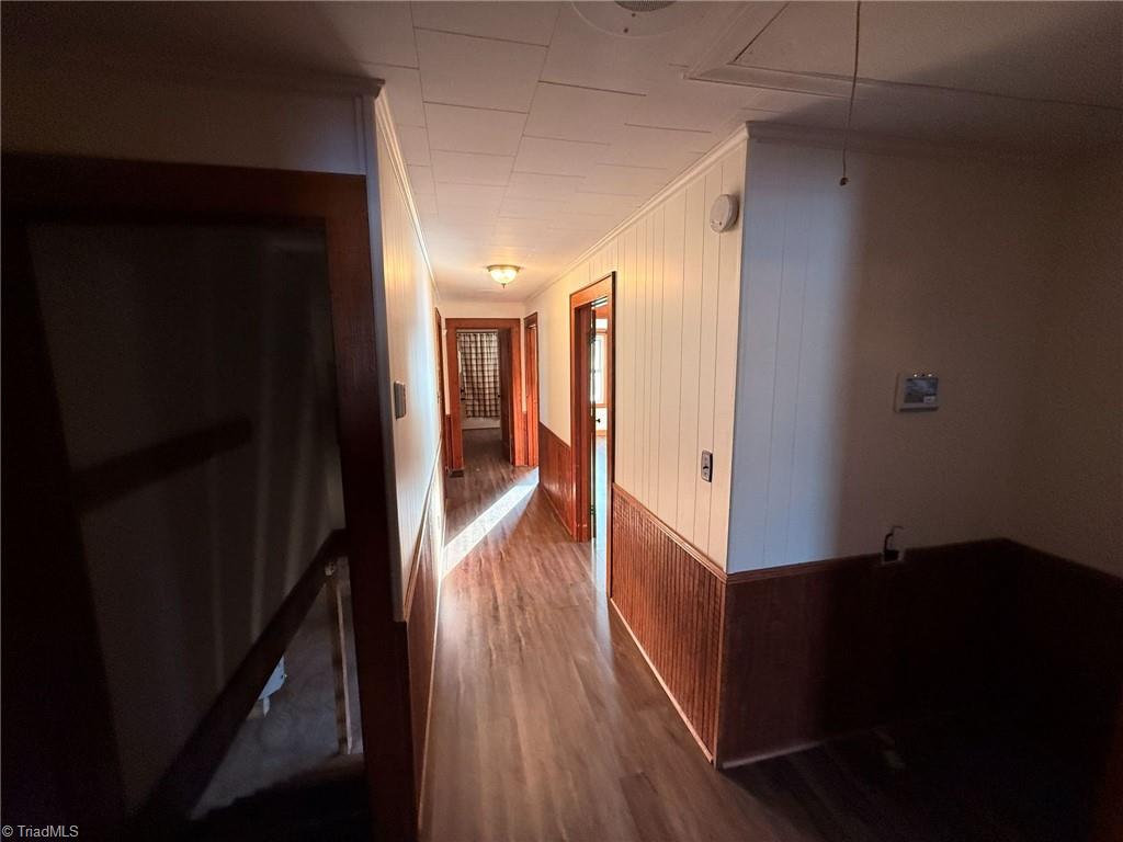 6600 Windsor Road Hamptonville, NC 27020 - Photo 19 of 35 Hallway