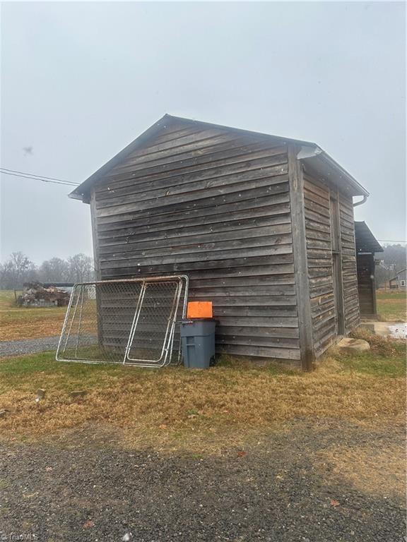 6600 Windsor Road Hamptonville, NC 27020 - Photo 10 of 17