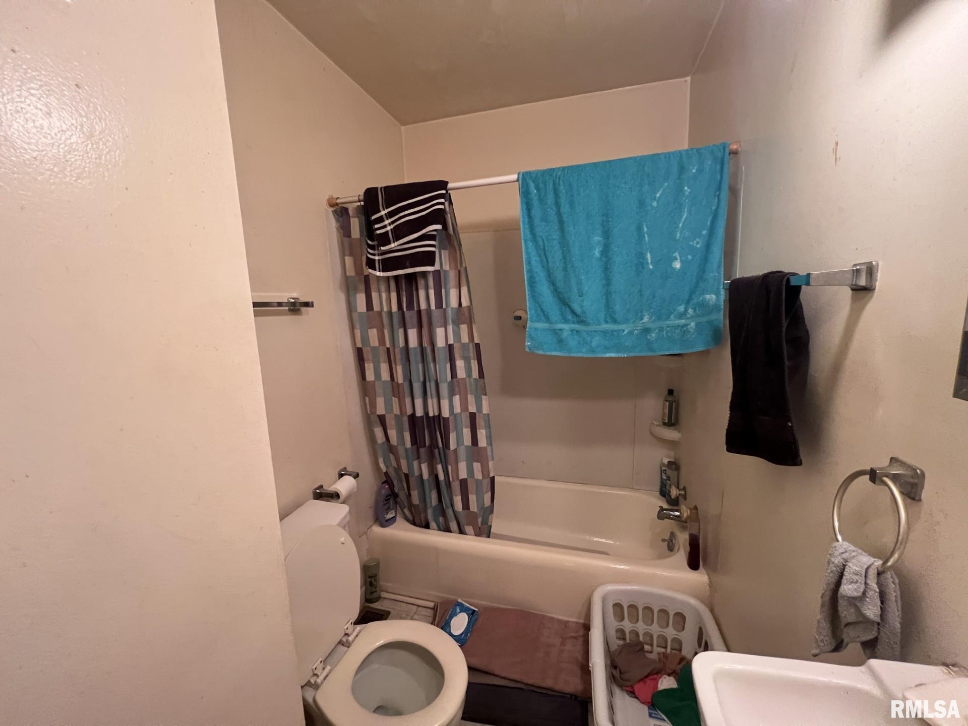 1112 North Grand Avenue East Springfield, IL 62702 - Photo 6 of 8