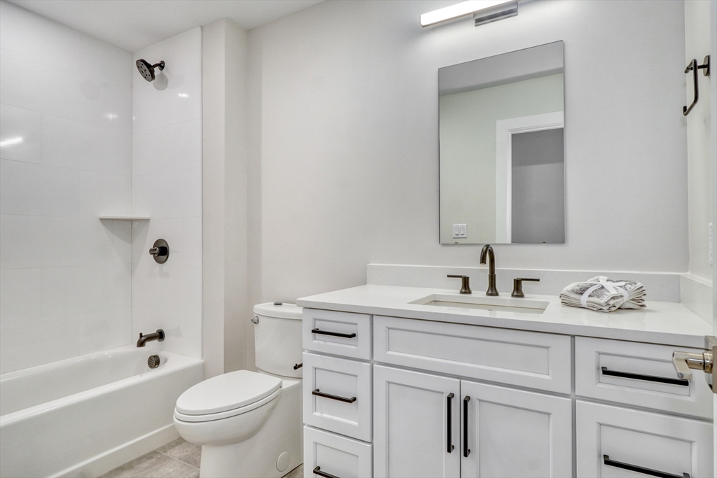 62 Foundry Street, Unit 410 Wakefield, MA 01880 - Photo 15 of 31