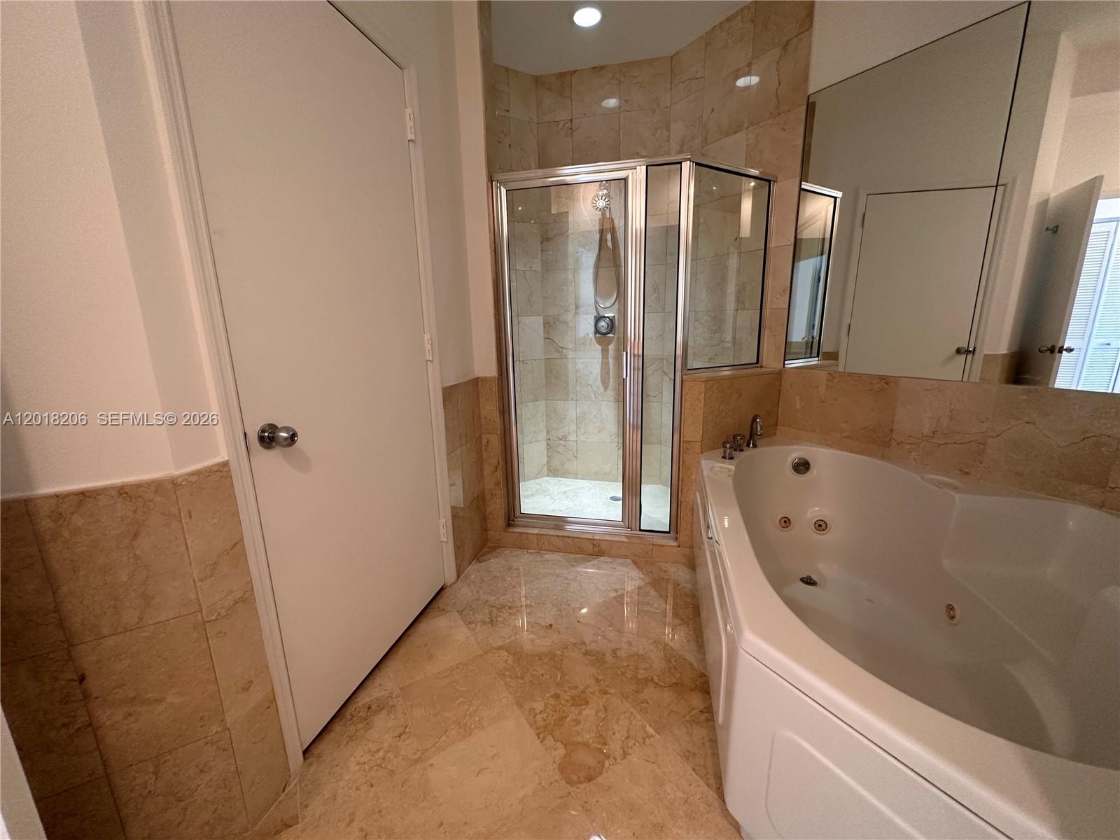 808 Brickell Key Drive, Unit 3608 Miami, FL 33131 - Photo 29 of 32