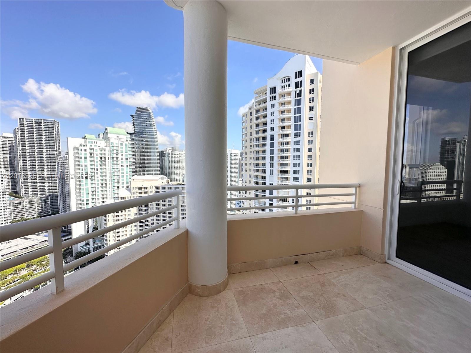 808 Brickell Key Drive, Unit 3608 Miami, FL 33131 - Photo 8 of 32